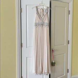 BCBG max azria cream/white dress size 6